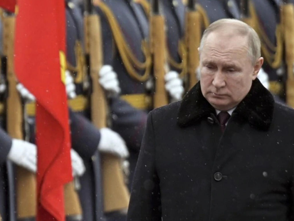 putin peletakan karangan bunga