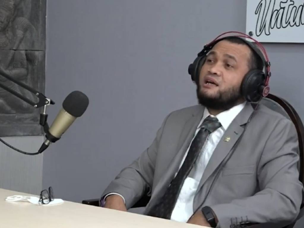 Dedi Iskandar Batubara