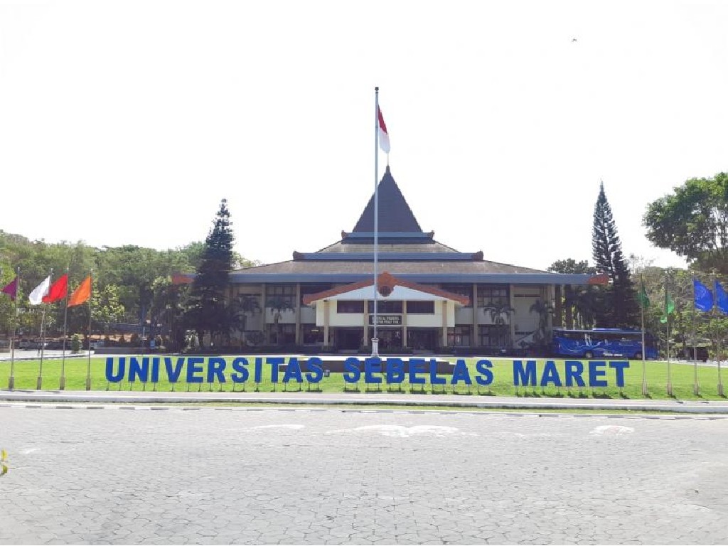 Universitas Sebelas Maret (UNS) Surakarta
