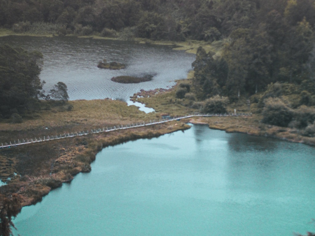 Pemandangan telaga warna Dieng.