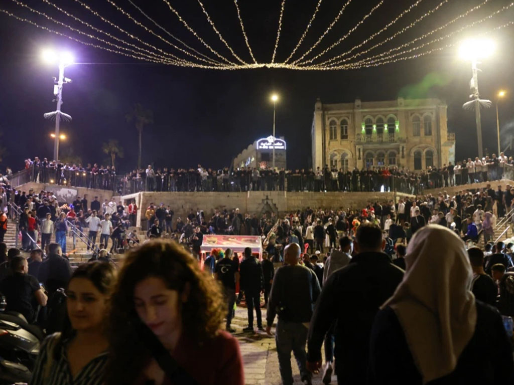 warga palestna rayakan ramadan