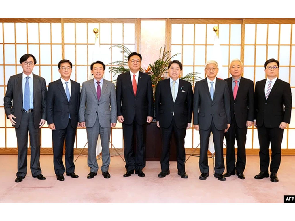 delegasi korsel foto bersama pejabat jepang di tokyo