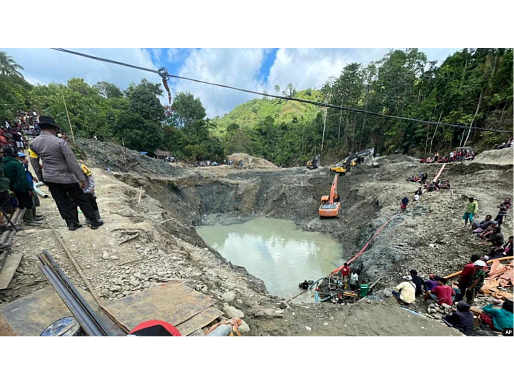 tambang emas ambruk di sulteng