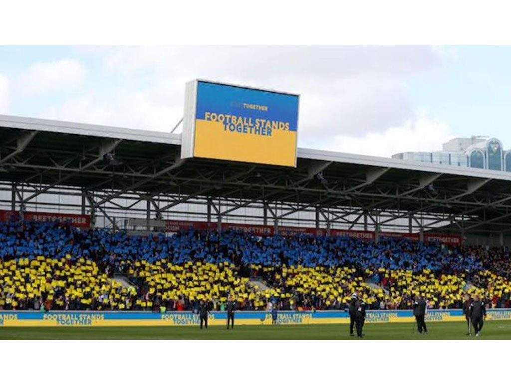 dukungan ke ukraina di sepak bola