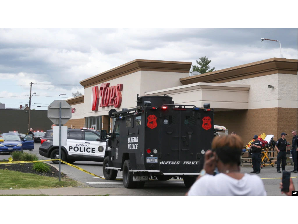 polisi di supermarket di penembakan new york