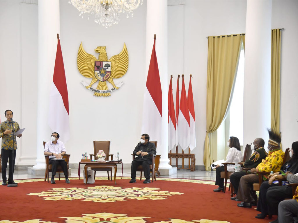 jokowi terima majelis rakayt papua dan papua barat di bogor