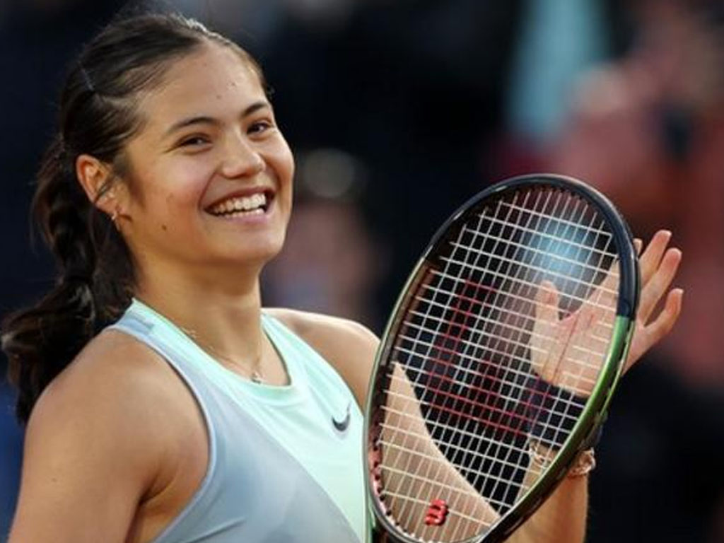 emma raducanu lolos ke babak kedua roland garros