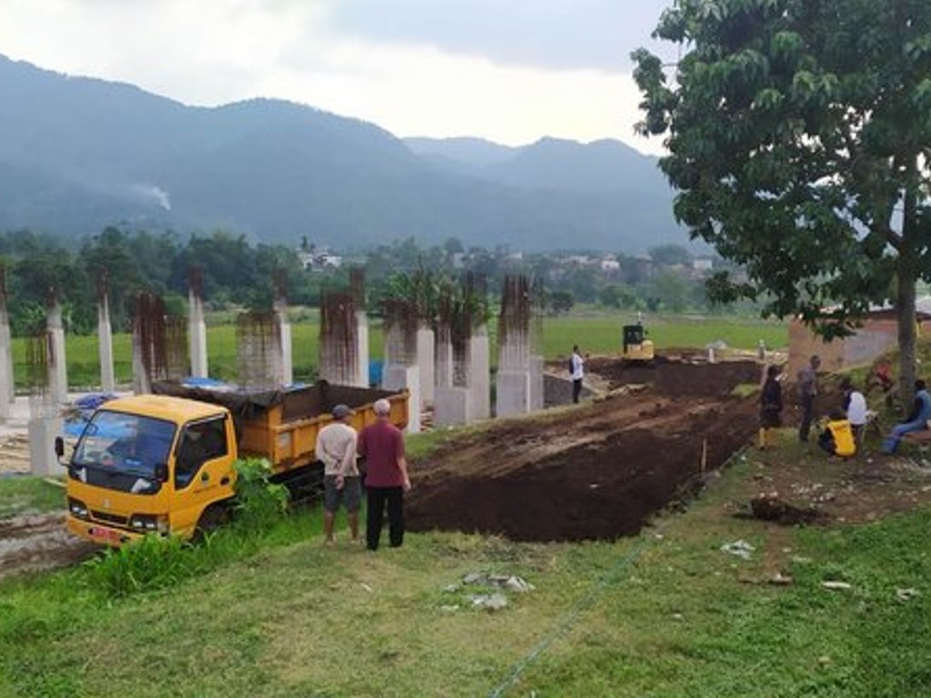 Makam Eril