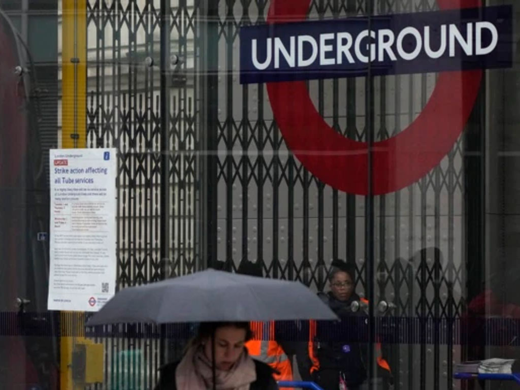 petugas ka bawah tanah london