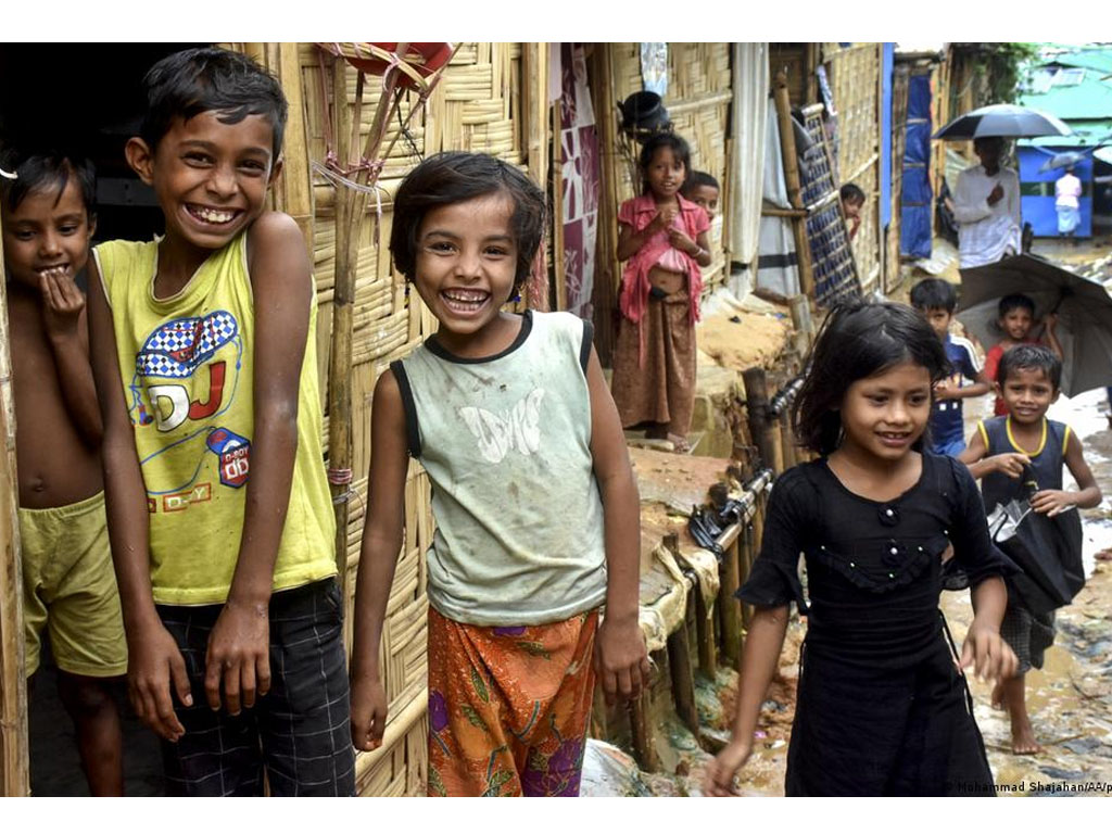 anak rohingya di kamp pengungsi bangladesh