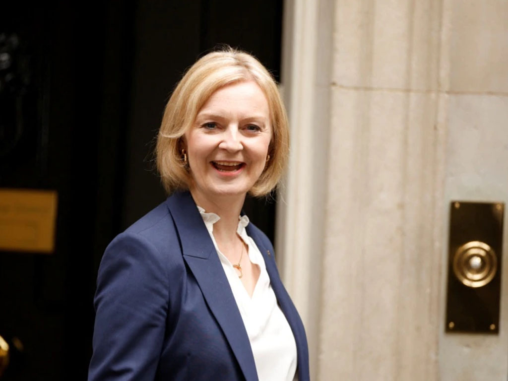 liz truss d kantornya