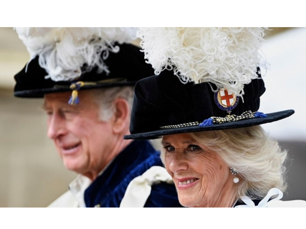 pangeran charles dan camilla