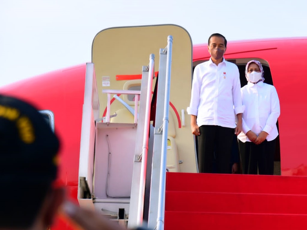 Jokowi terbang