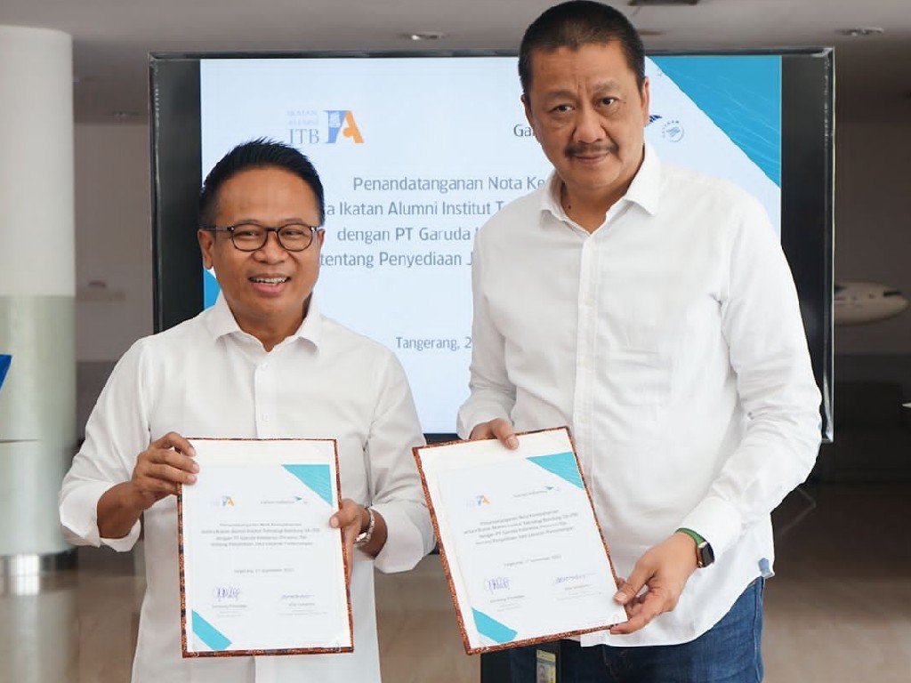 Jalin Kerja Sama Komersial, Garuda Indonesia Gandeng Ikatan Alumni ITB
