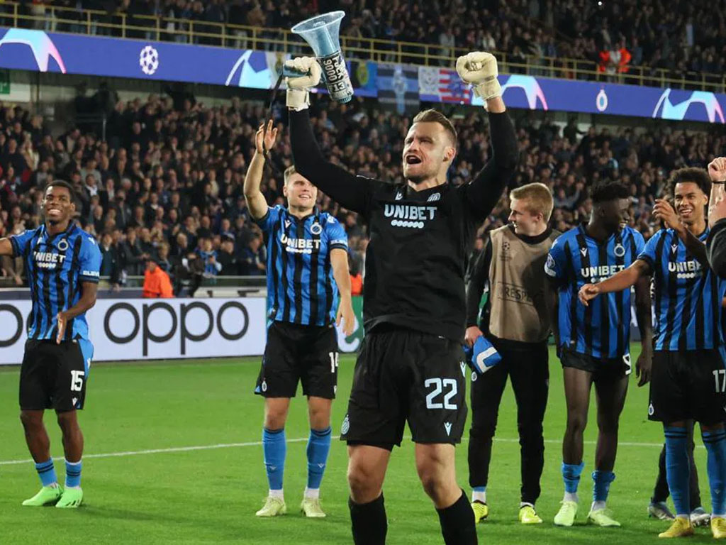 pemain club brugge rayakan kemenangan