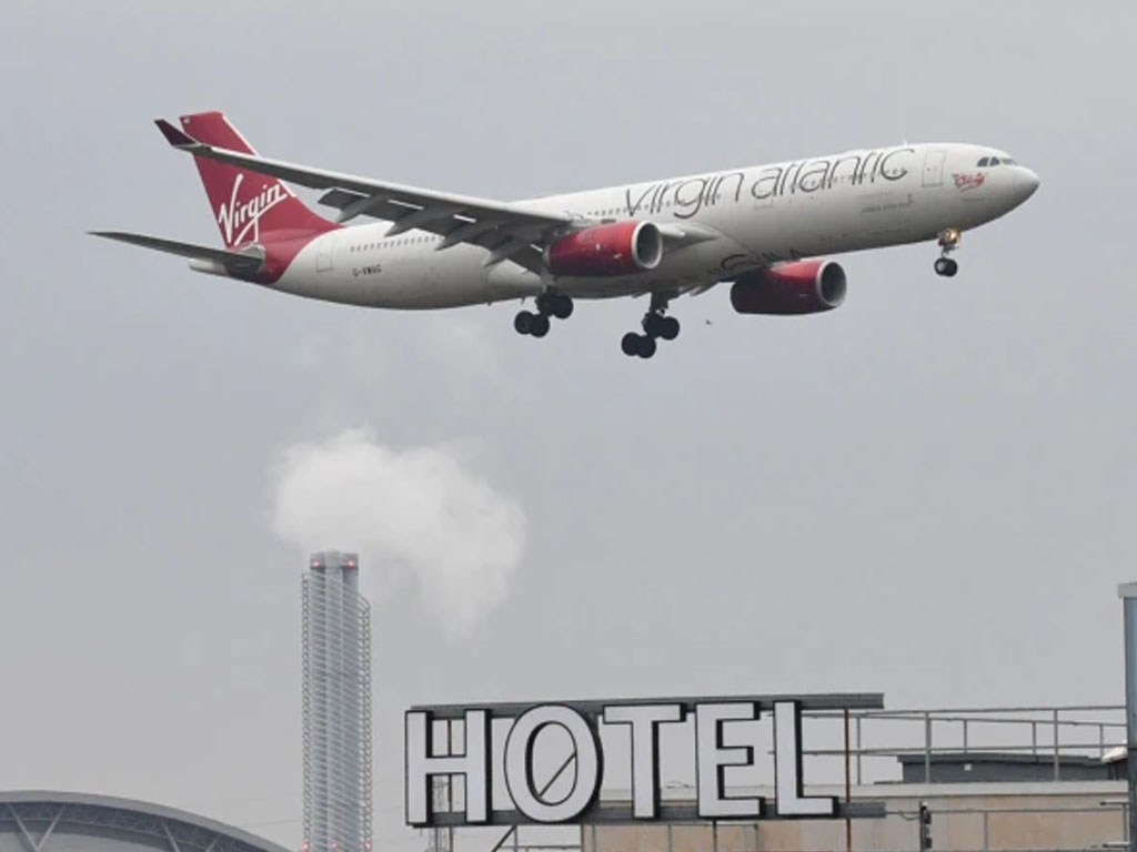 virgin air akan mendarat di london