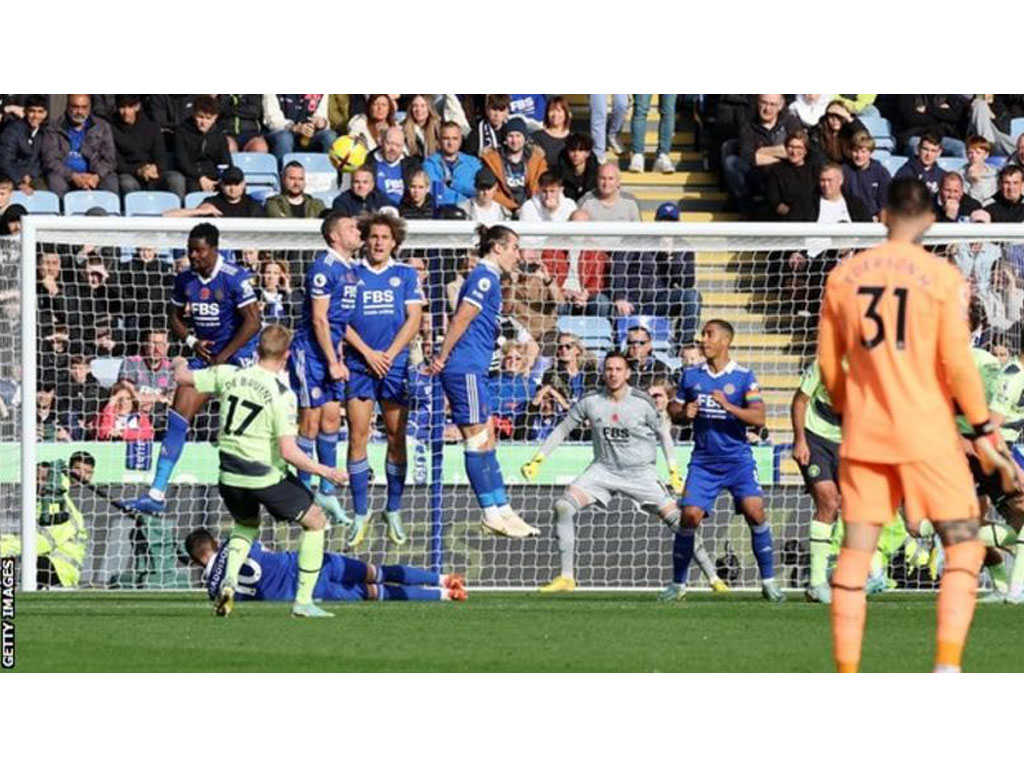 Kevin de Bruyne cetak gol