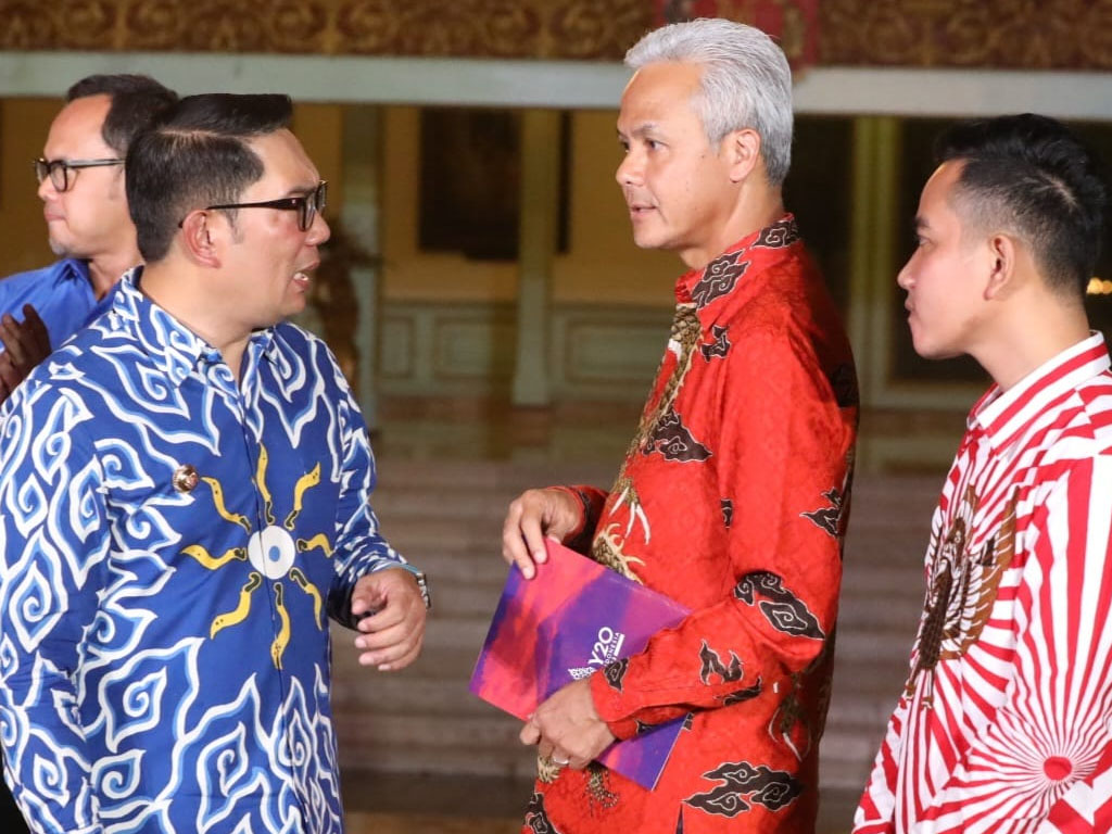 Ganjar Pranowo dan Ridwan Kamil Serta Gibran Bahas Kunci Kebangkitan Pemuda di Solo