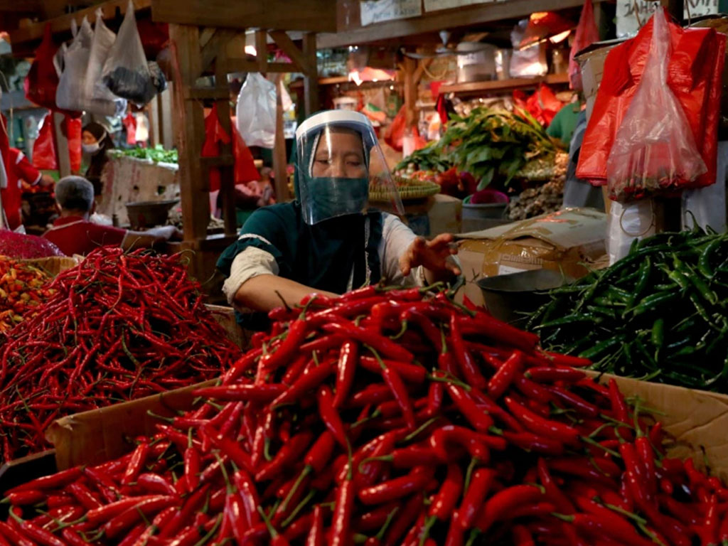 pedagang cabe merah di jakarta