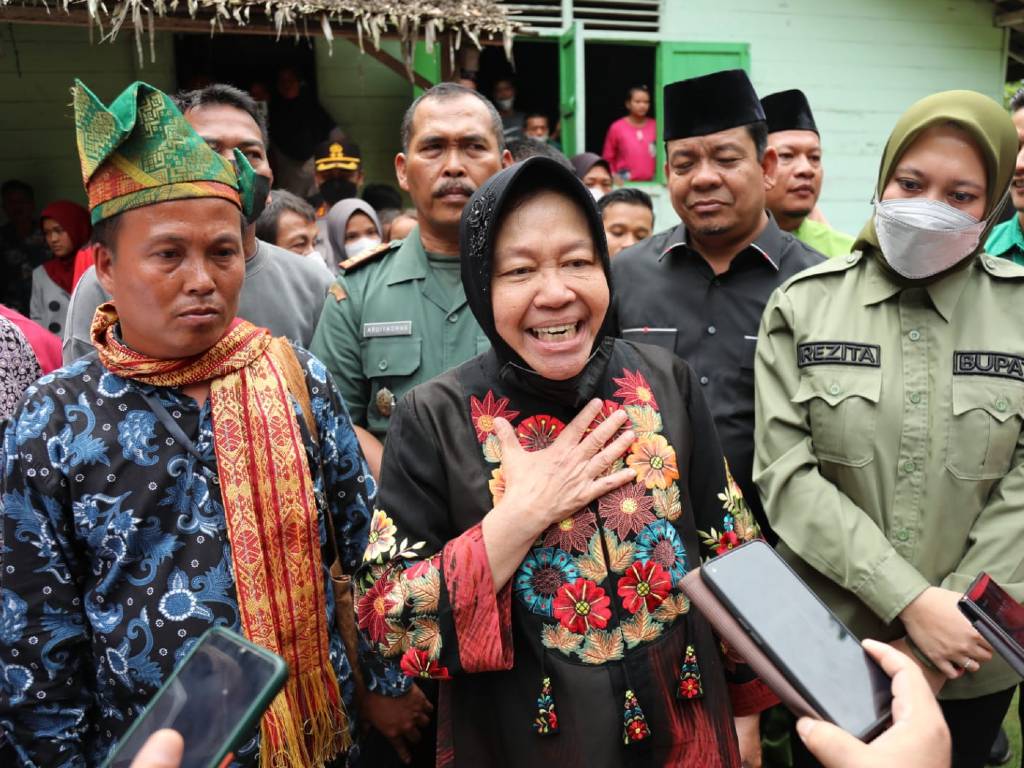 Sembangi Suku Talang Mamak, Mensos Kaji Pembangunan Rumah Layak Huni dan Dukungan Sarana Kesehatan
