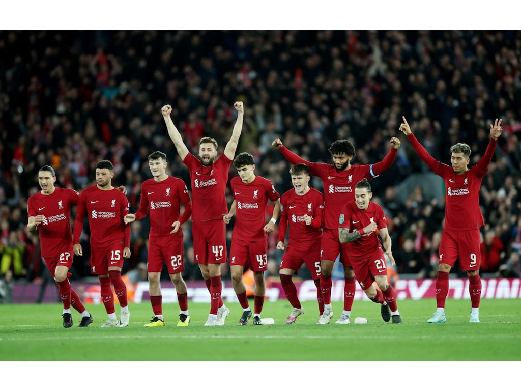 pemain liverpool rayakan kemanangan