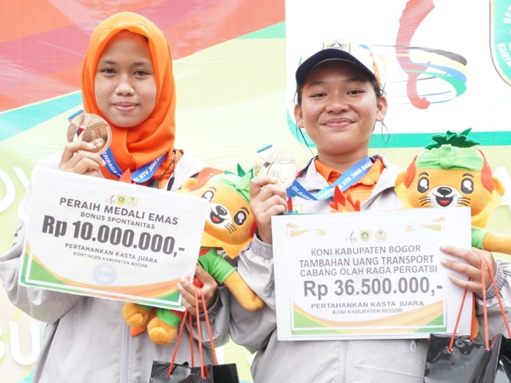 Atlet Cabang Olahraga Gateball Kabupaten Bogor kembali menyabet medali emas, kali ini giliran atlet gateball kategori double putri