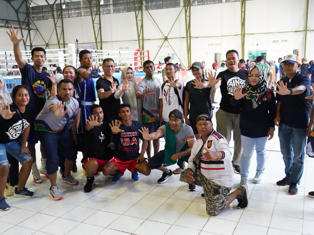 Luar Biasa! Kabupaten Bogor Loloskan Delapan Petinju ke Final Porprov Jabar 2022