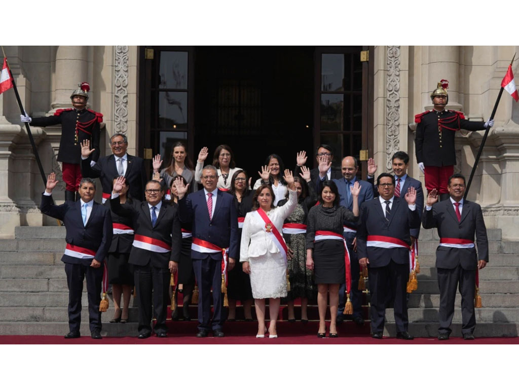 presiden peru dan anggota parlemen