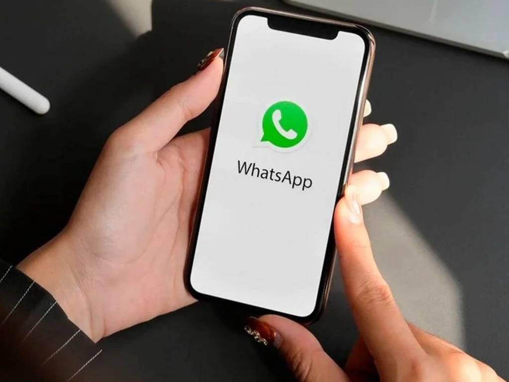 Social Spy WhatsApp