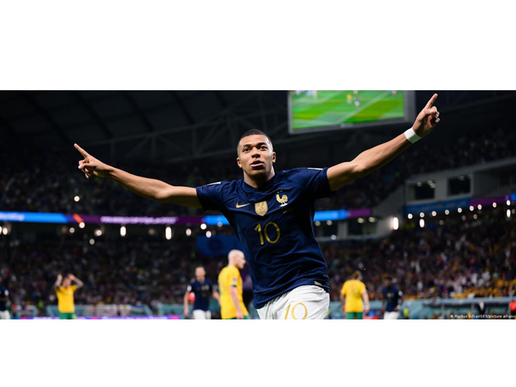 mbappe rayakan gol