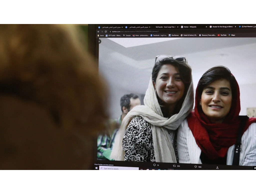wartawan perempuan iran