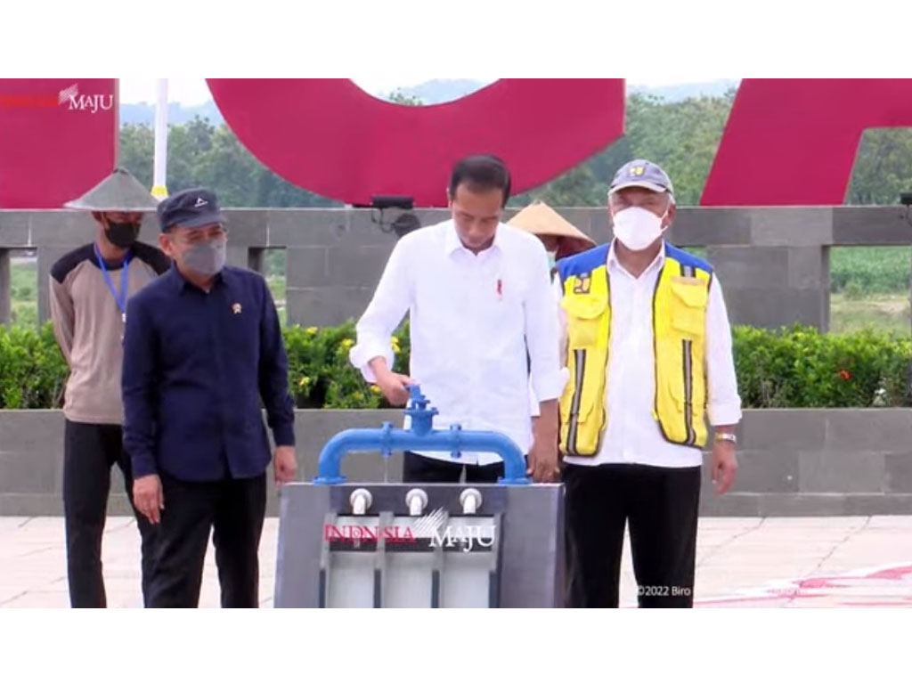 Presiden Jokowi Resmikan Bendungan Semantok di Nganjuk di Jawa Timur