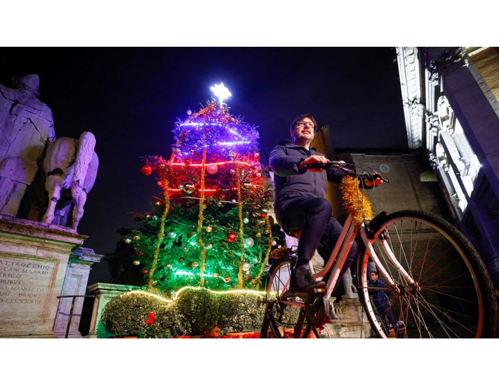 pohon natal tenaga sepeda