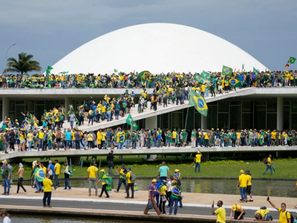 pendukung bolsonaro di gedung kongres brasil
