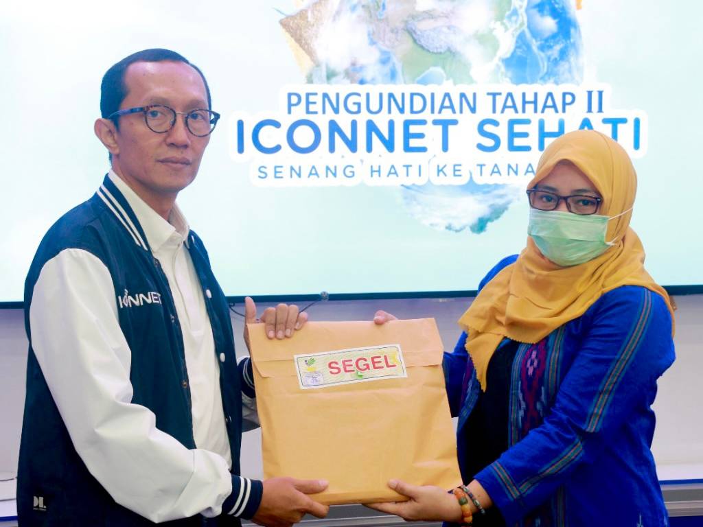 PLN Icon Plus Bagikan 50 Paket Wisata Religi untuk Layanan Sambung Baru ICONNET