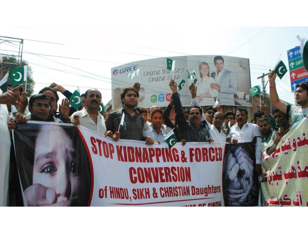 demo tolak paksa pindah agama di pakistan