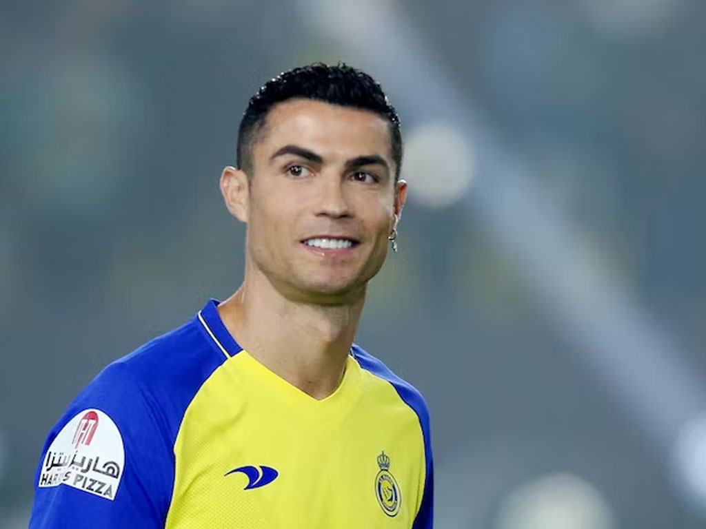 ronaldo pakai jrersey al nassr