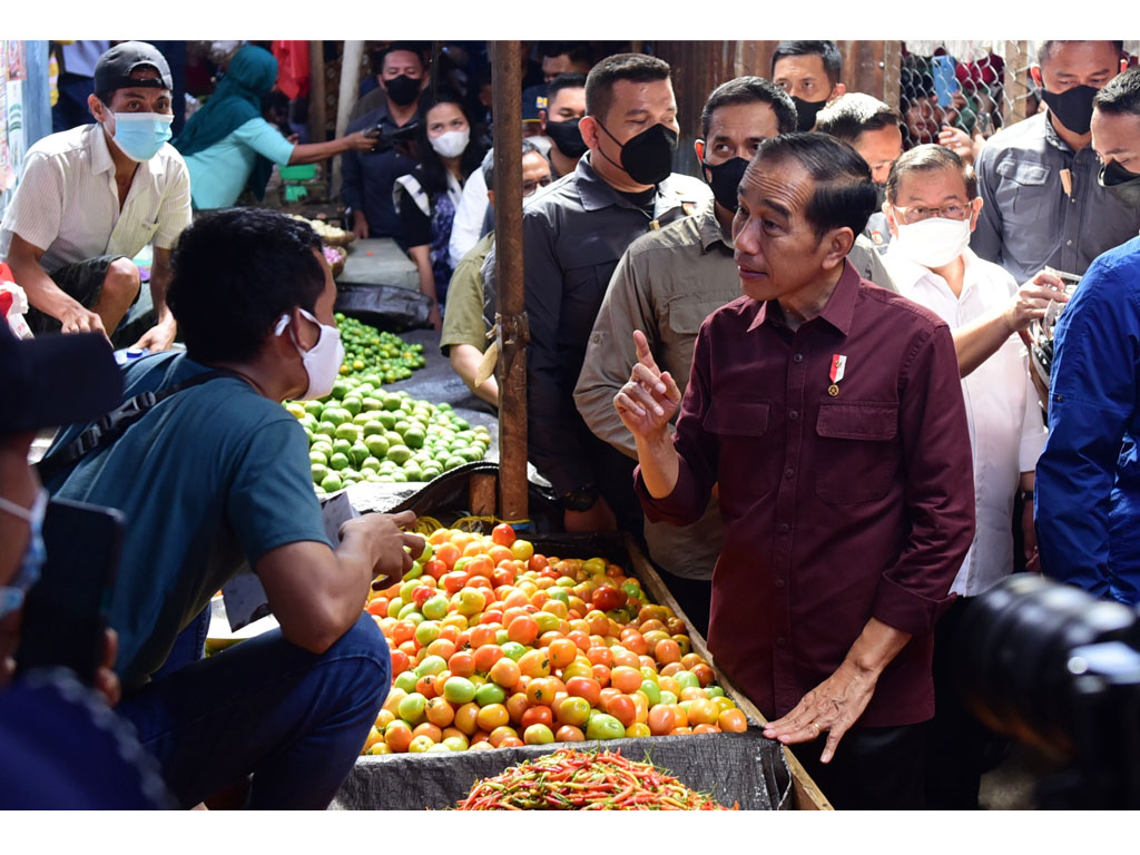 jokowi di pasar airmadidi sulut