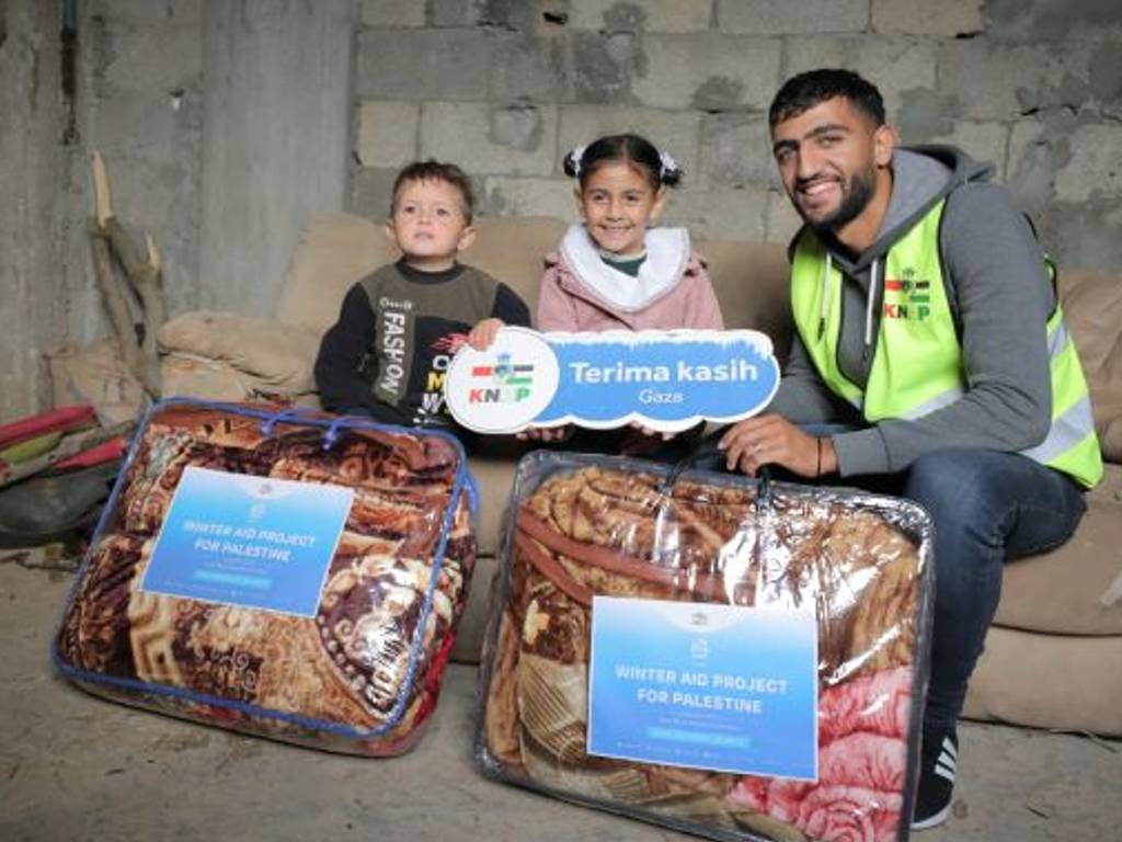 KNRP Kirimkan Bantuan ke Gaza