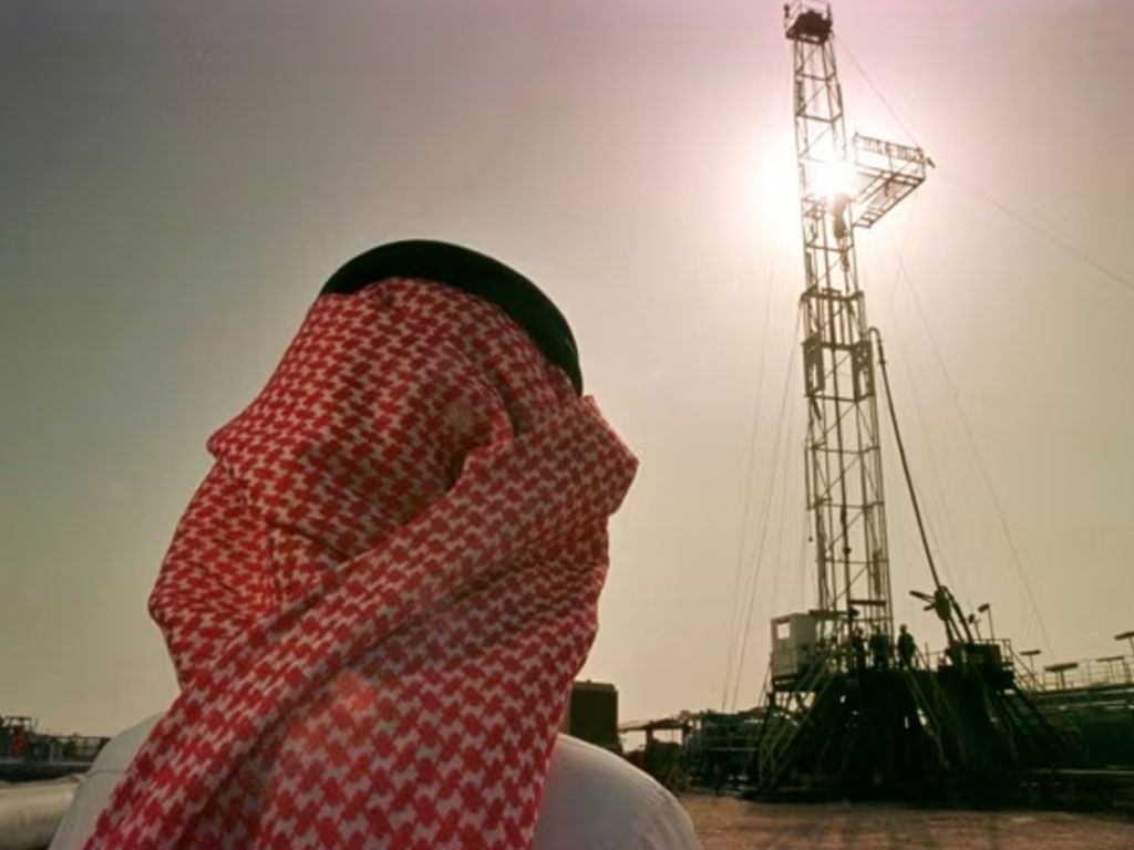 Sebuah rig di ladang minyak al-Howta