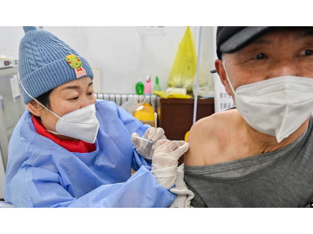 vaksinasi covid di china