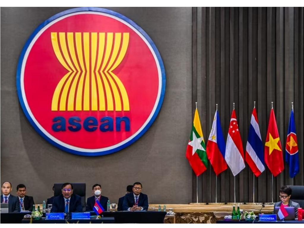 menlu asean