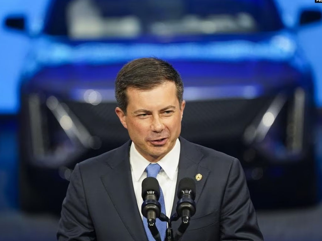 Menteri Transportasi AS Pete Buttigieg