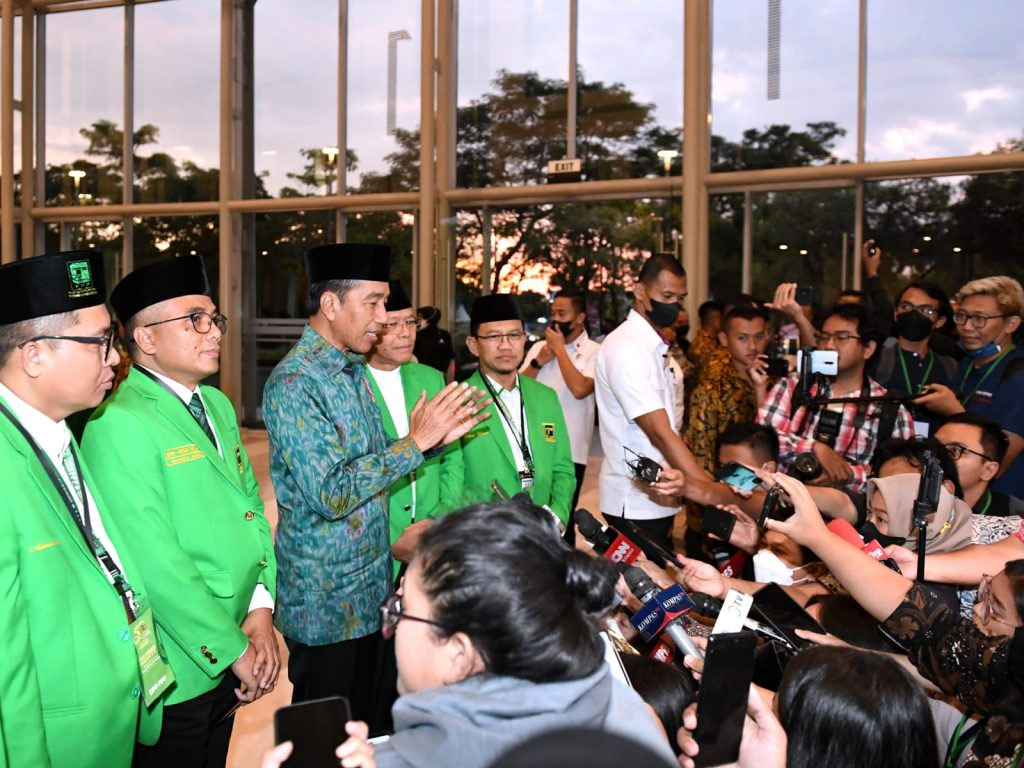 jokowi konpres di bsd tangerang