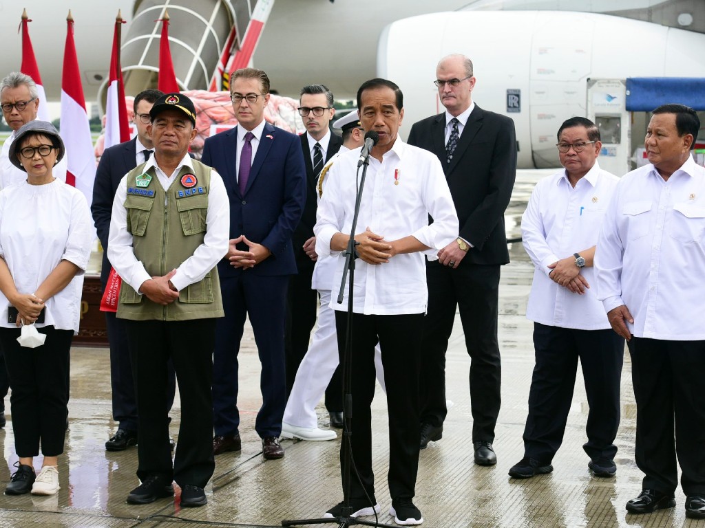 Top! Jokowi Lepas 140 Ton Bantuan Kemanusiaan untuk Korban Gempa di Turki dan Suriah