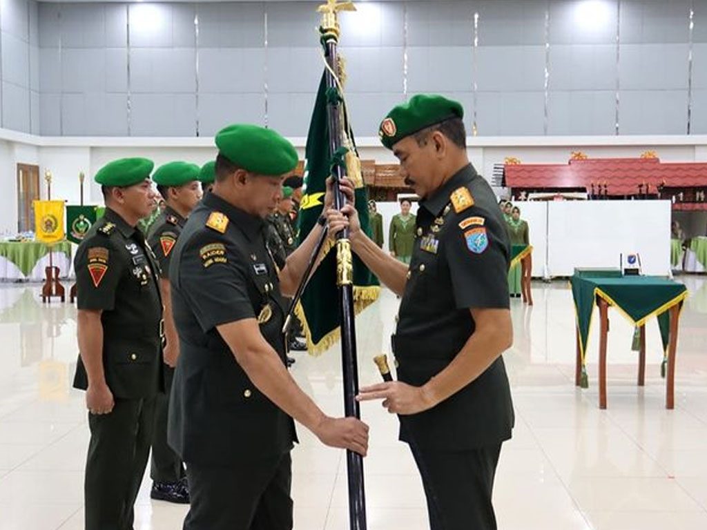 penyerahan bendera korem