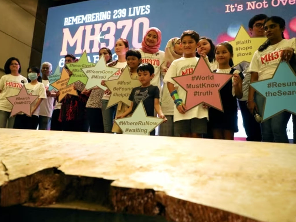 keluarga korban mh370