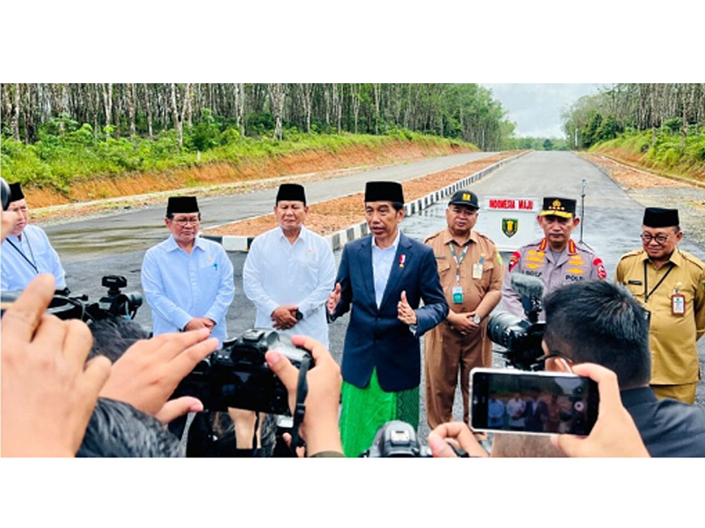 jokowi resmikan jalan di tabalong