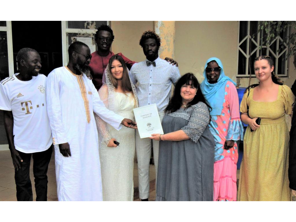 Moro dan Linda menikah di Senegal