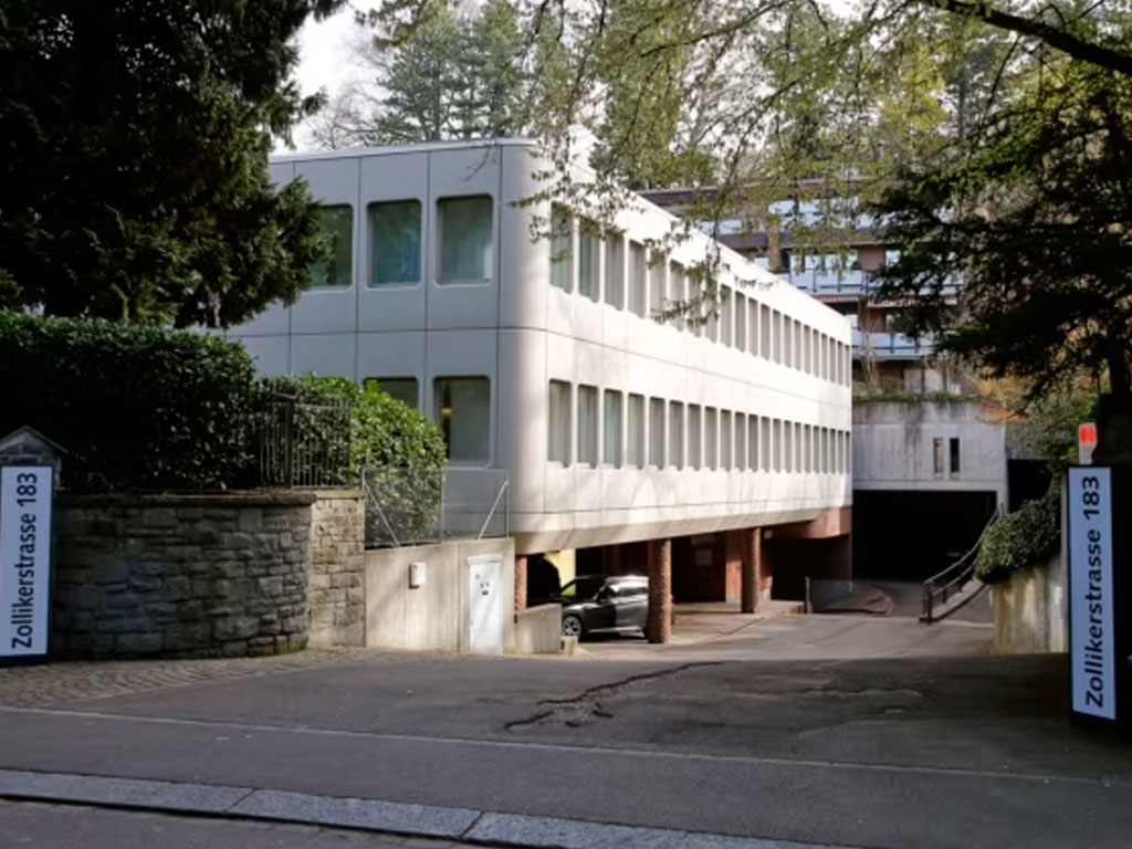 Gedung Bantor Gazprombank di Zurich